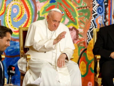 Папа римский Франциск назвал порнографию "коммерциализацией любви"